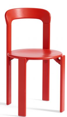Roter Rey Chair Stuhl von Hay, ein Designklassiker mit runder Sitzfläche und minimalistischem Design.